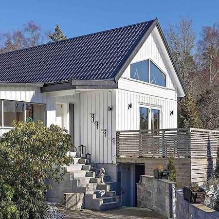 Mysigt Hus Med Natur & Jacuzzi I Olofstorp Göteborg Zewnętrze zdjęcie